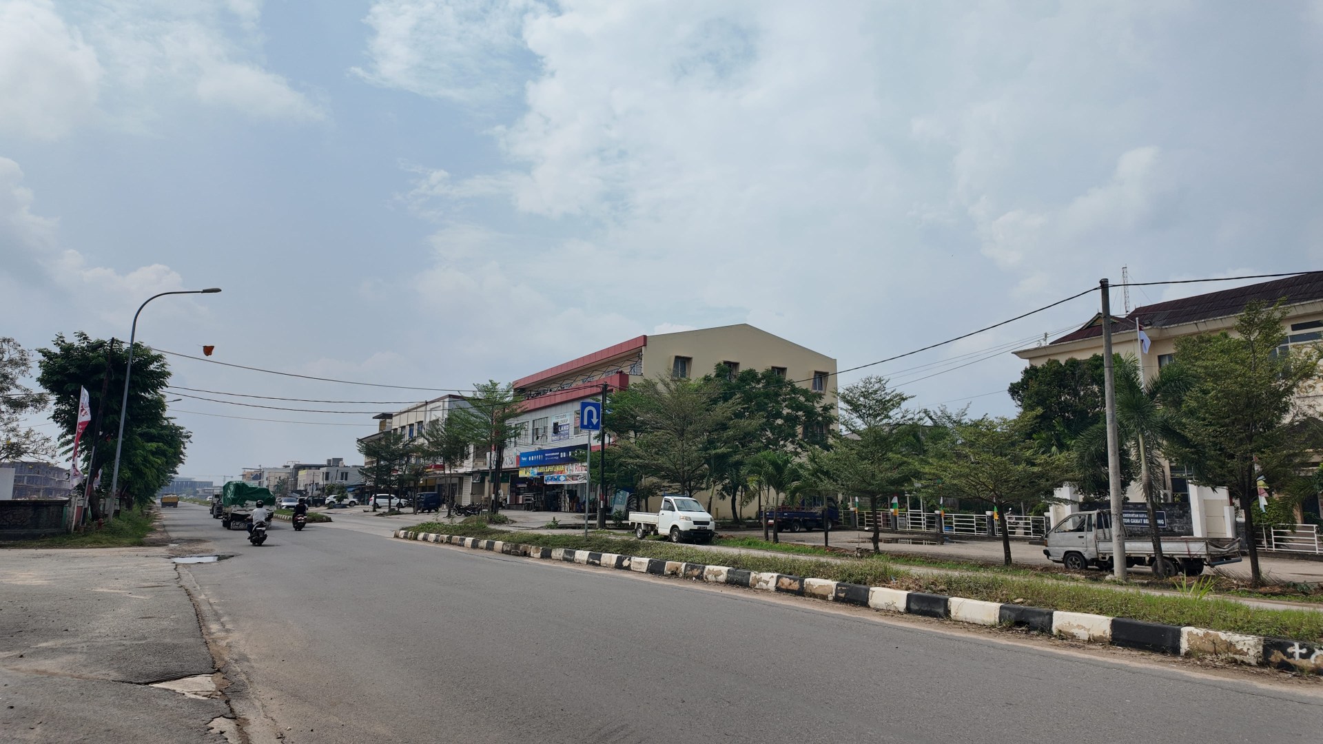Jl. Yos Sudarso - Bengkong Palapa - Golden Prawn — foto 1