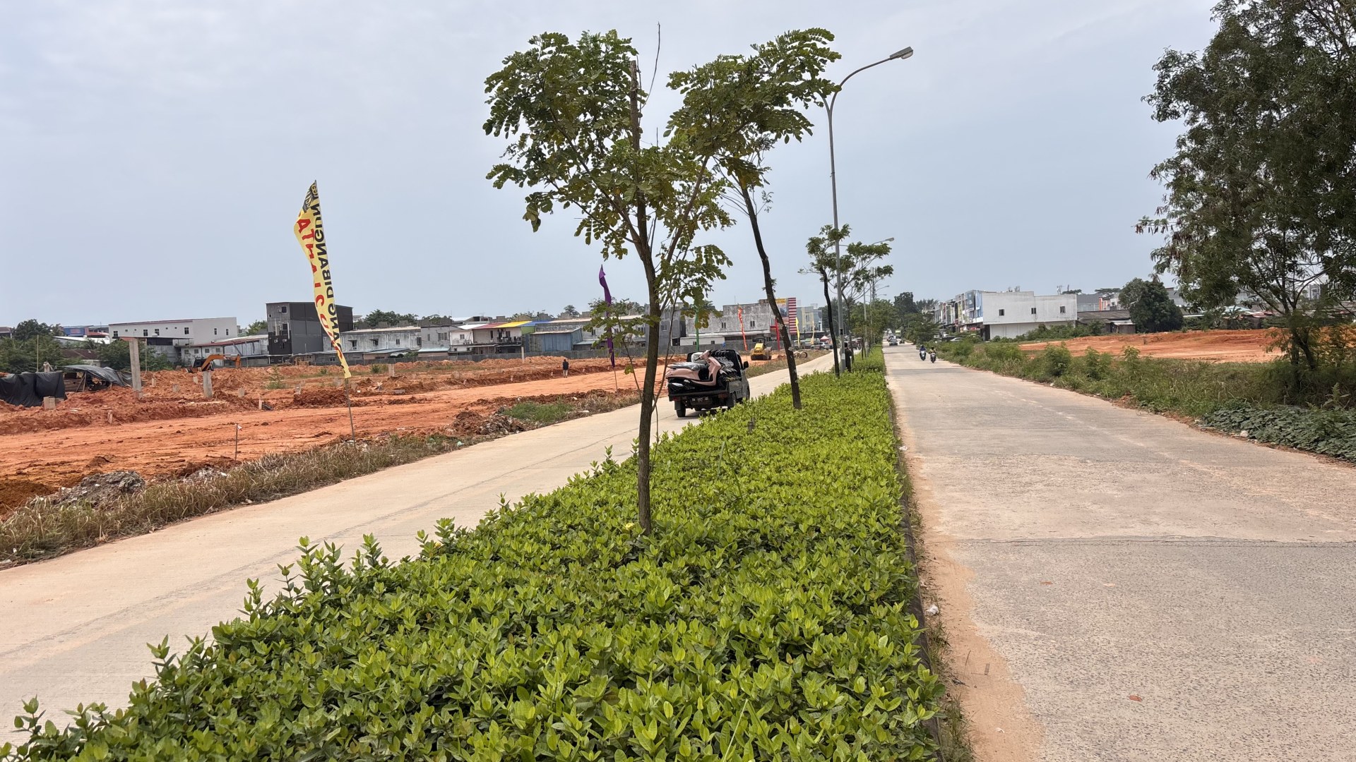 Jl. Raja Husin (Simp. Pasar Mega Legenda - Jl. Kawasan Industri Mega Pop) — foto 2