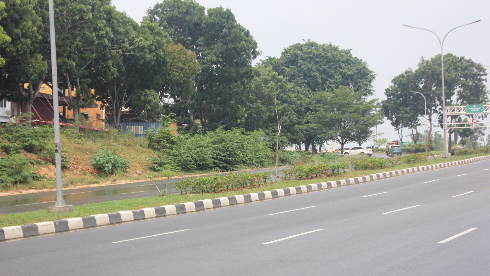 Jl. Laksamana Bintan (Simp. BNI - Simp. Terowongan) — foto 23