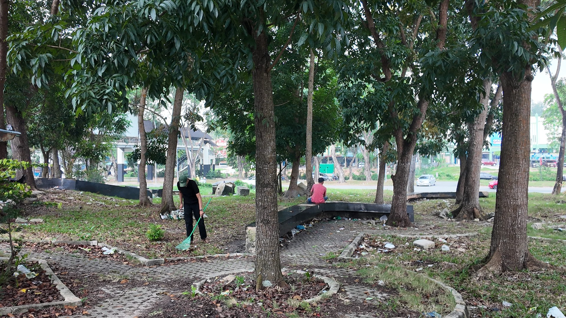 Bufferzone Depan SMP 3 - Taman Jalan Kartini