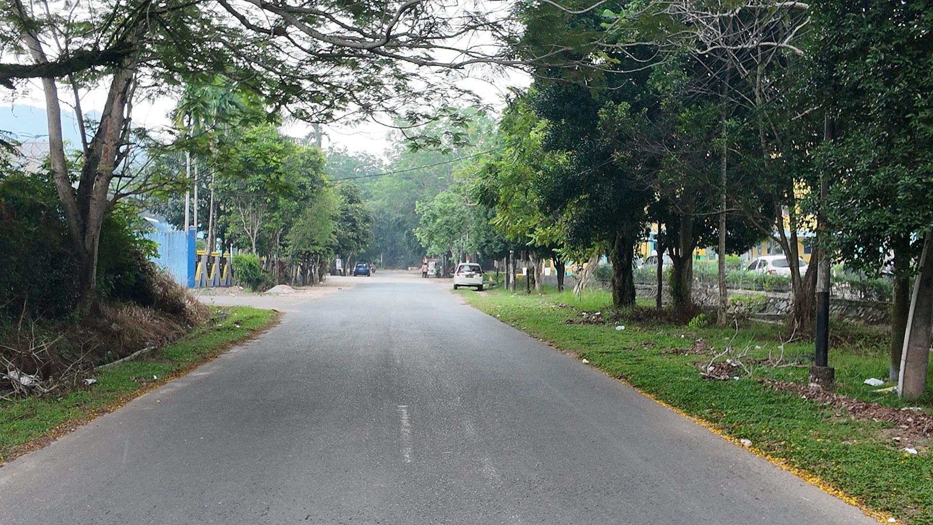 Bahu Jalan Seputaran Perkantoran Sekupang, SMU 1, Rusunawa Pemko Batam — foto 2