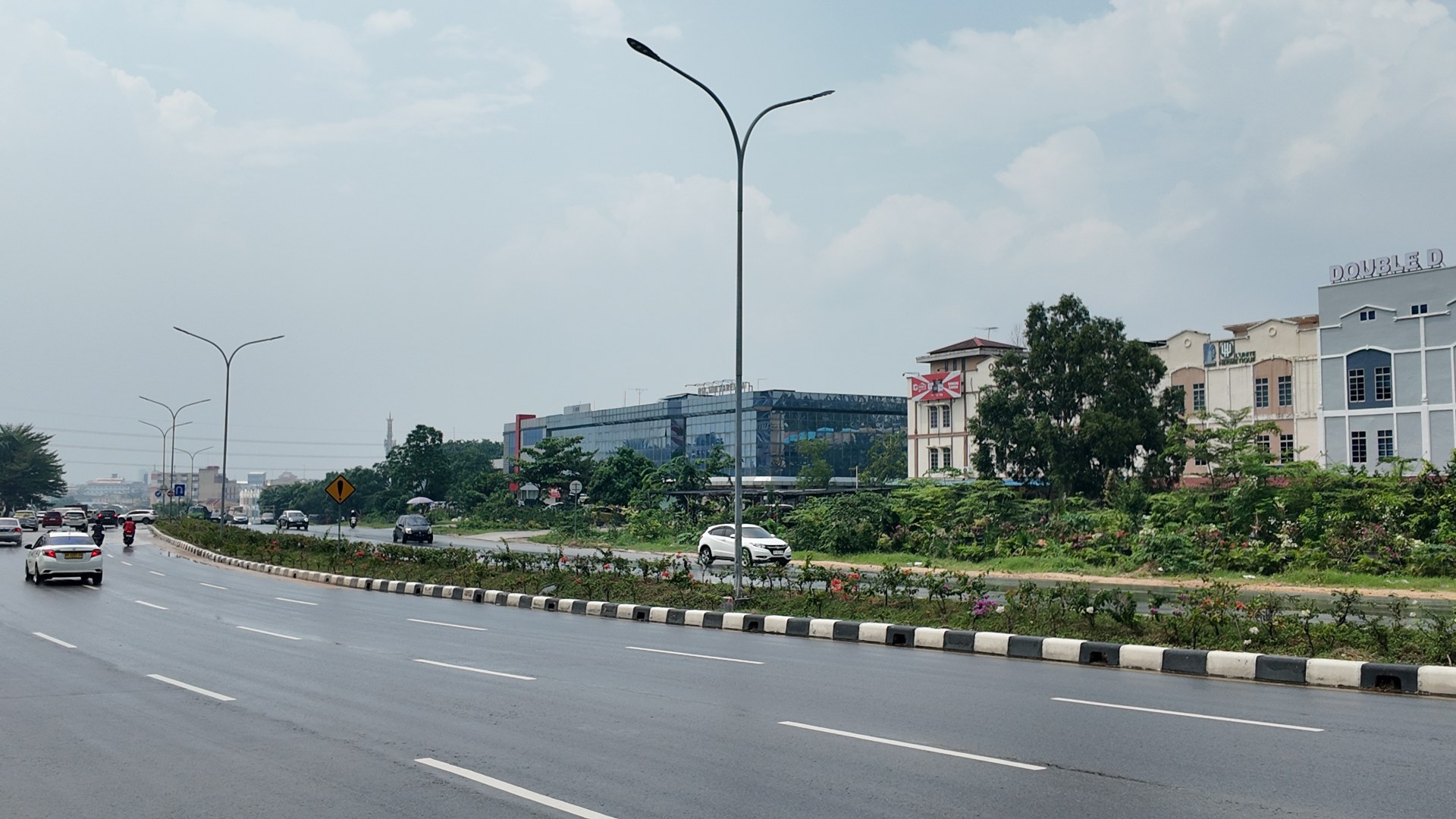 Jl. Laksamana Bintan (Simp. BNI - Simp. Terowongan) — foto 9