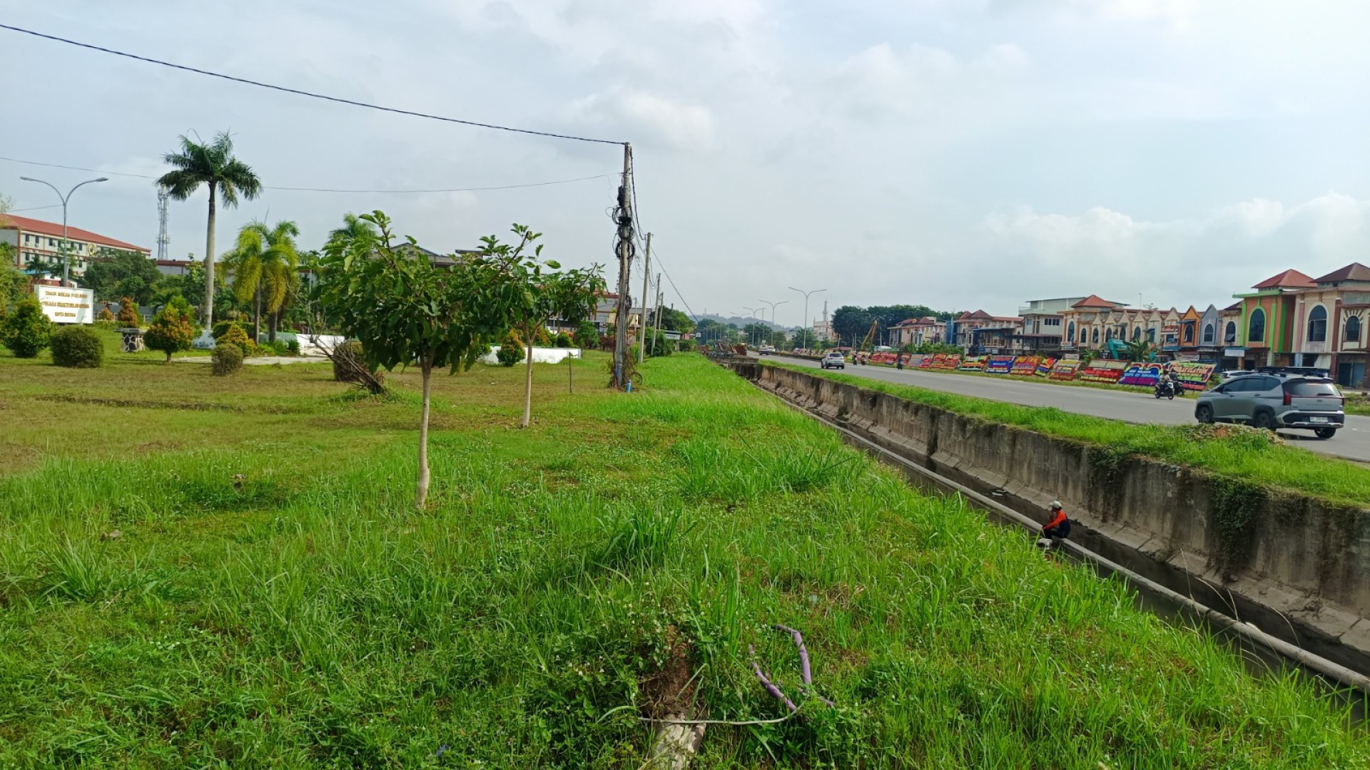 Jl. Pahlawan (Simp. Tobing - simp. Makam Pahlawan)