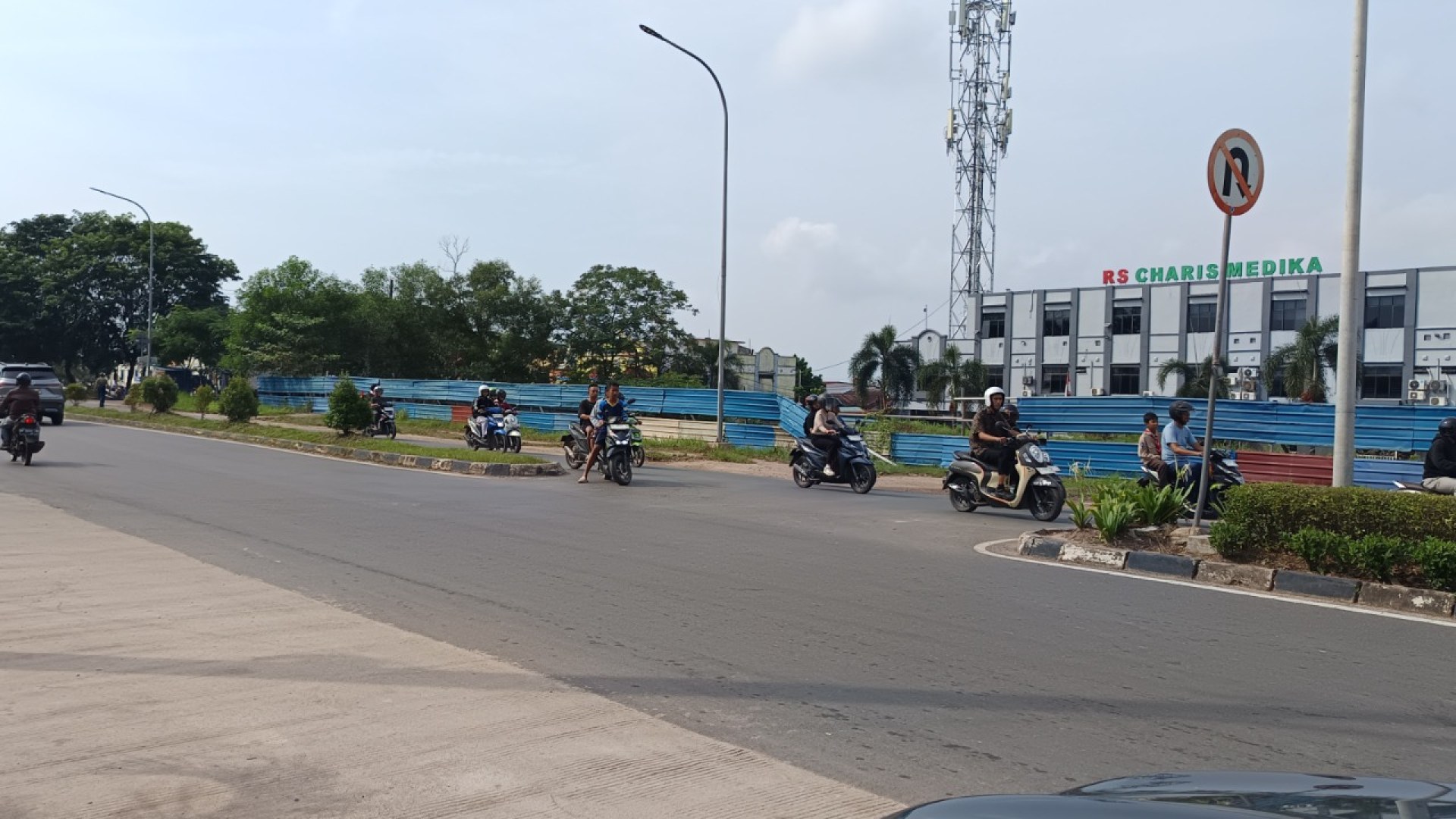 Jl. Aviari (Simp. Tobing - Simp. Makam Pahlawan)