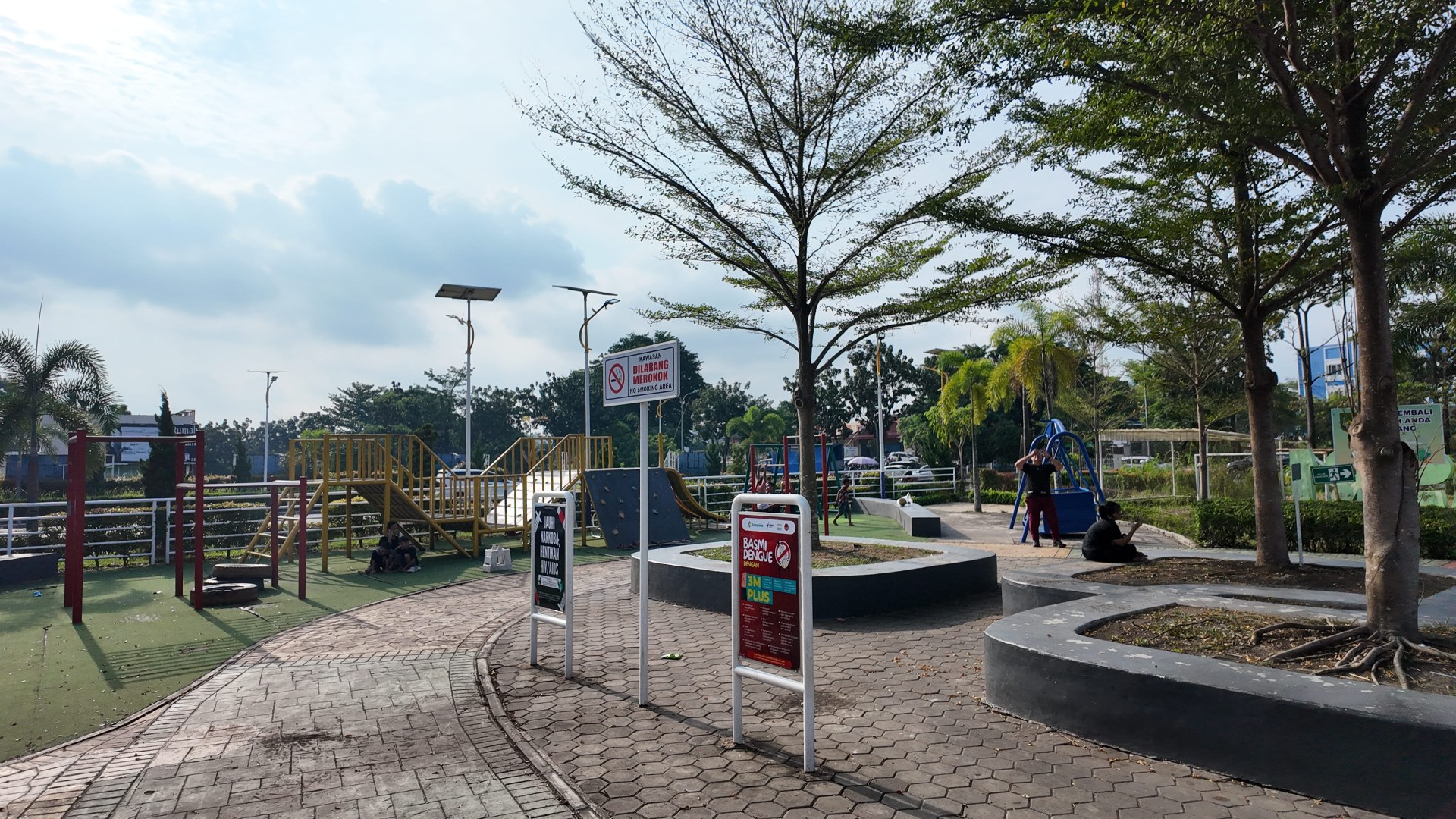 Taman Cemara Asri — foto 8