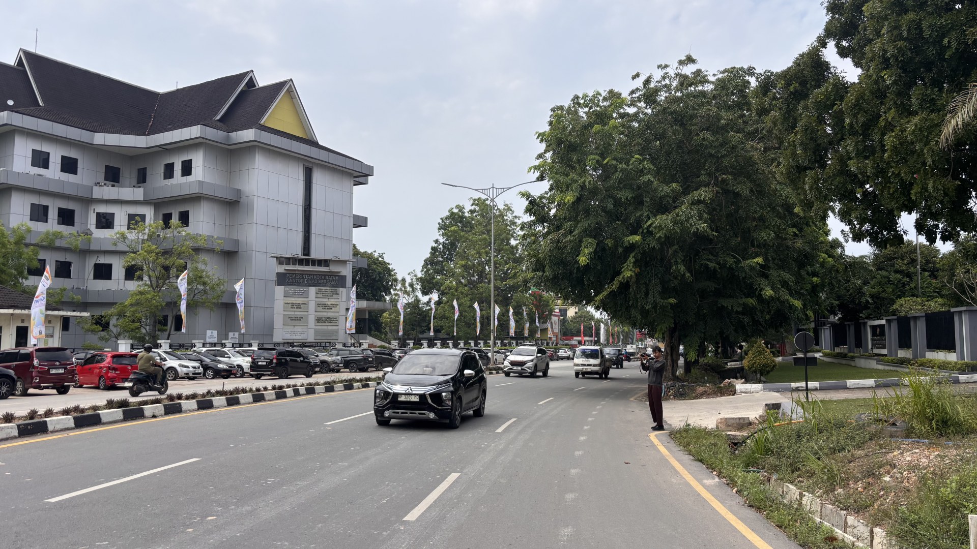 Jl. Raja Isa (Simp. Mega Mall - Simp. BI. Simp. Calista - Simp. KDA) — foto 4