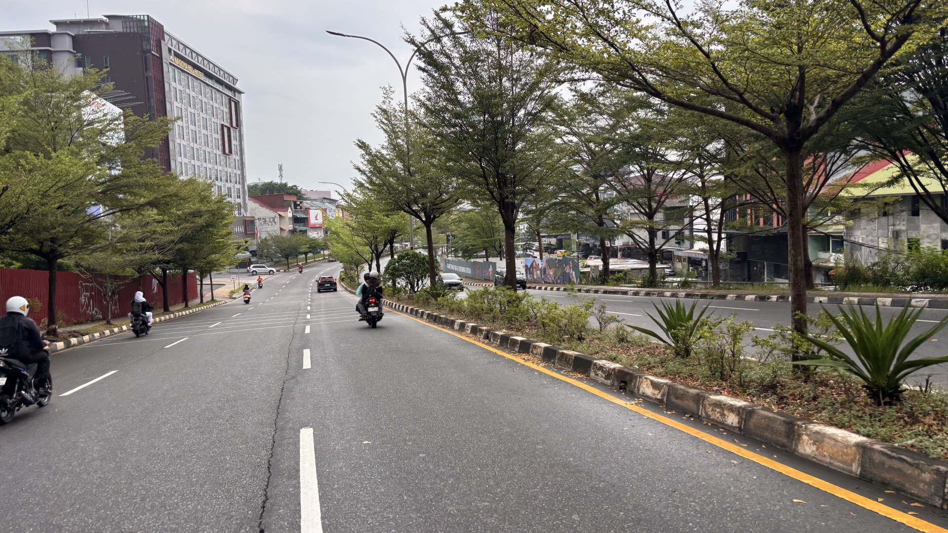 Jl. Teuku Umar (Simp. Martabak Har - Simp. Pelita - Simp. Pizza Hut) — foto 15