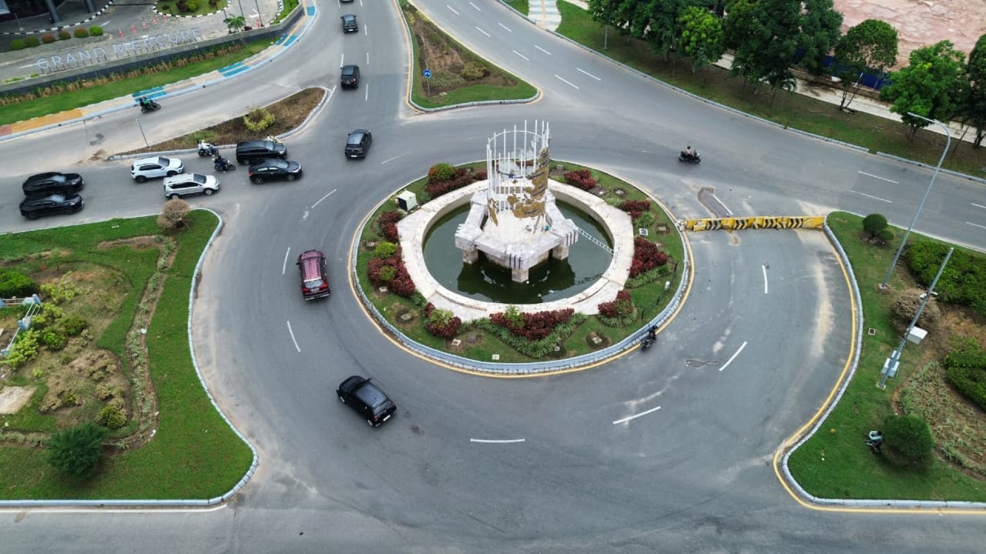 Bundaran Tuah Madani — foto 7