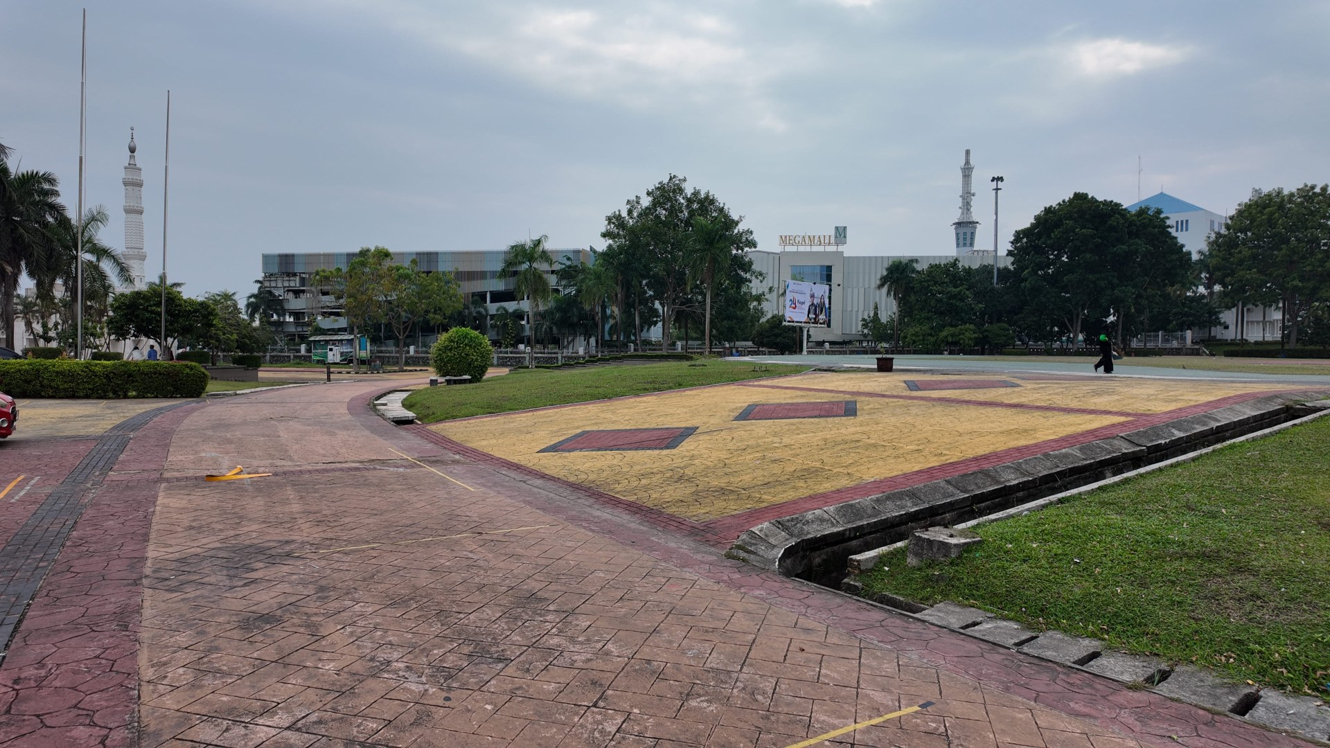 Dataran Engku Putri — foto 7